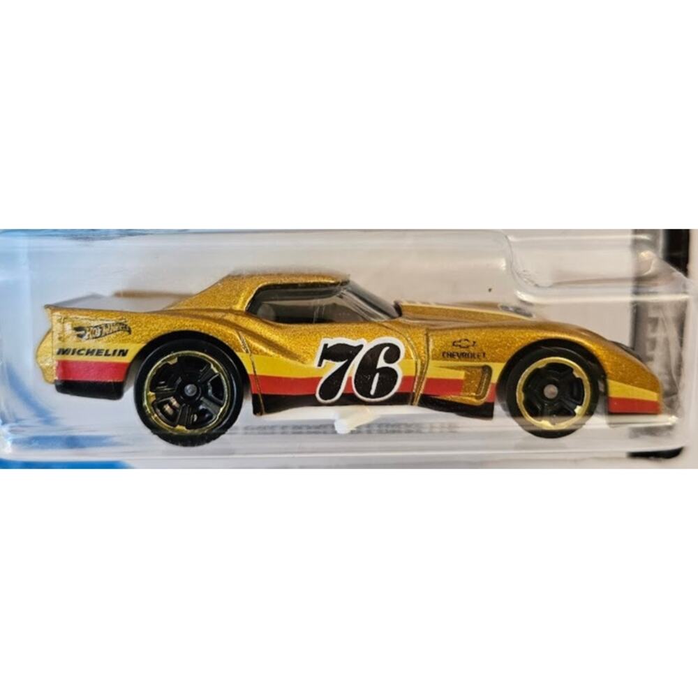 '76 Greenwood Corvette Hot Wheels Year 2017 #34/250, HW Race Day, Gold Die Cast - Picture 3 of 8